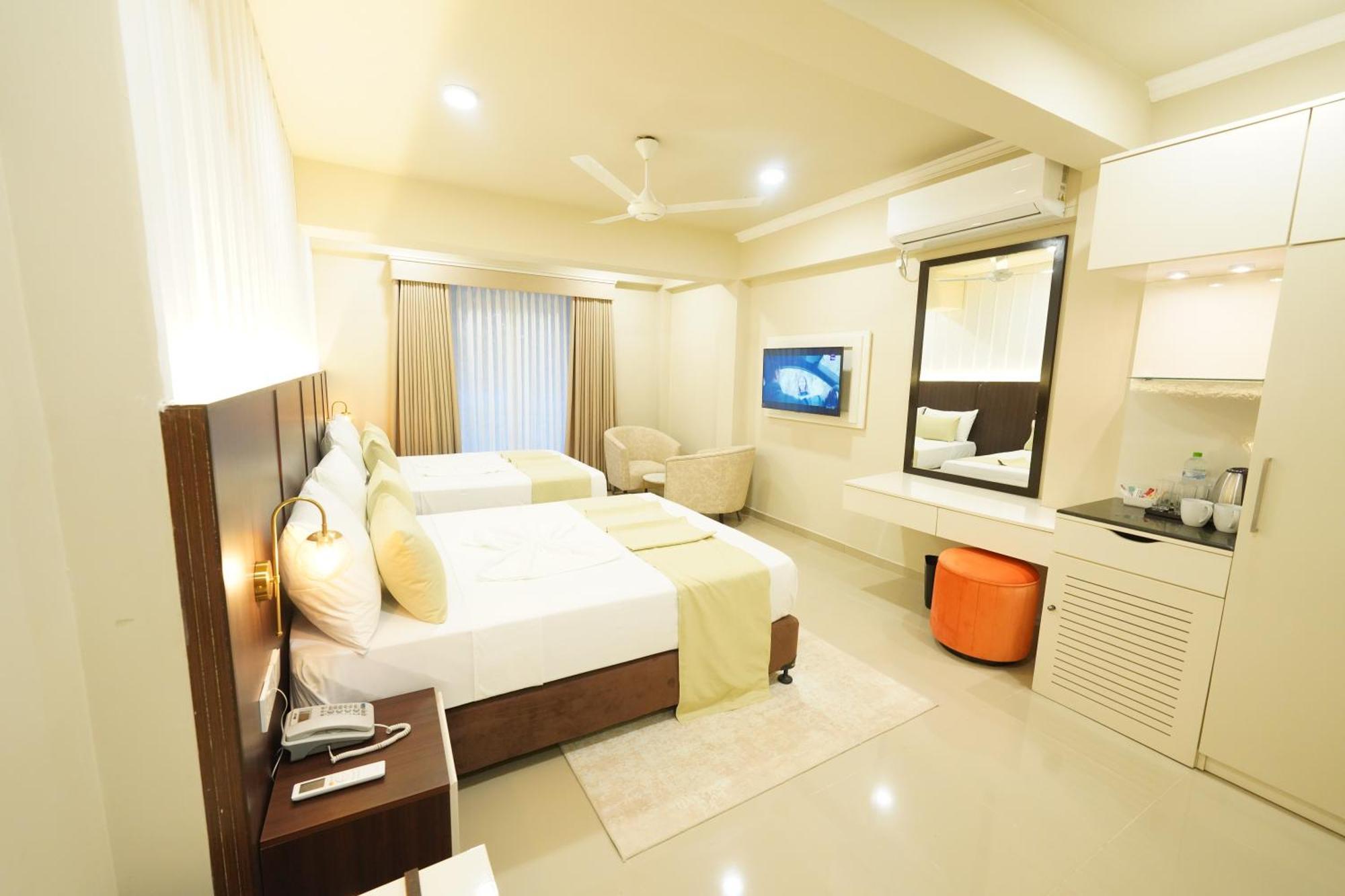 Hotel Grand Amanee Ratnapura Eksteriør billede