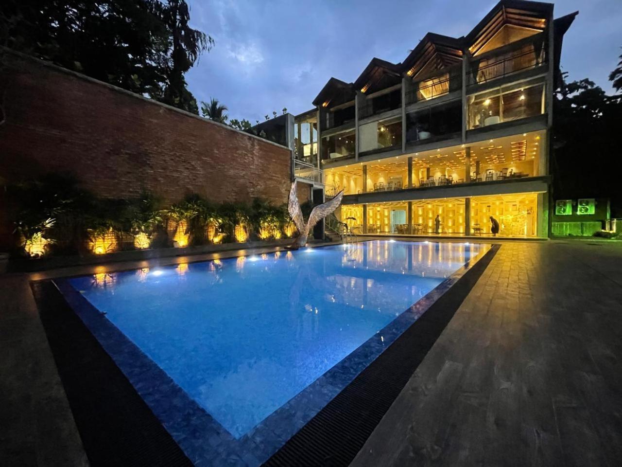 Hotel Grand Amanee Ratnapura Eksteriør billede