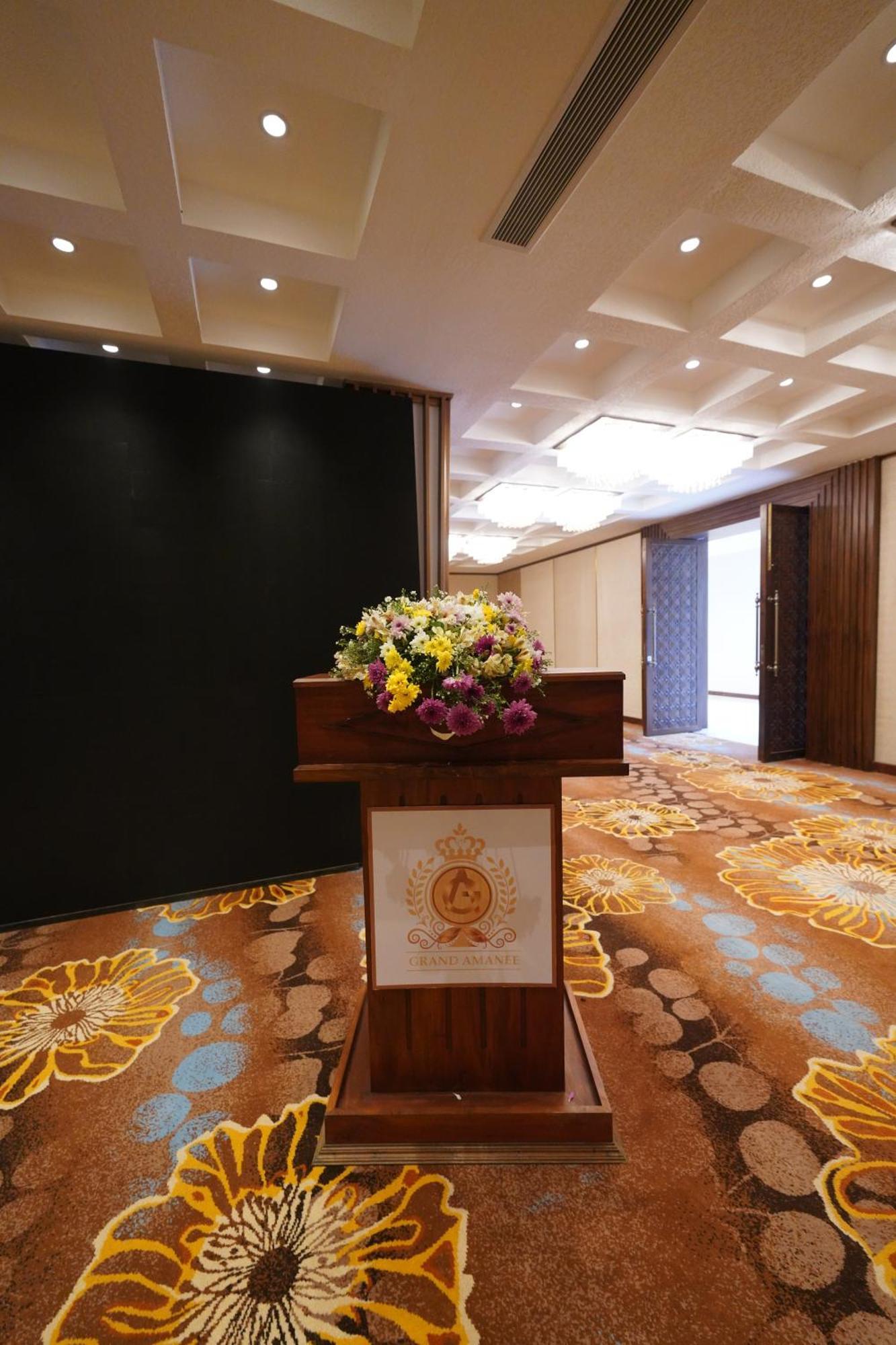 Hotel Grand Amanee Ratnapura Eksteriør billede