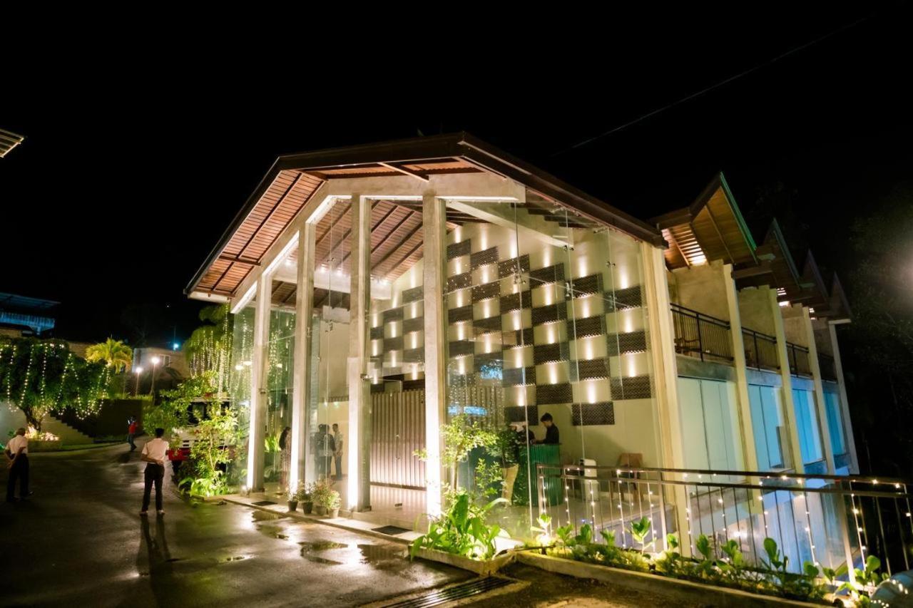 Hotel Grand Amanee Ratnapura Eksteriør billede
